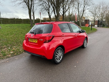 Used Toyota Yaris 2016 for sale - 76848762: Photo
