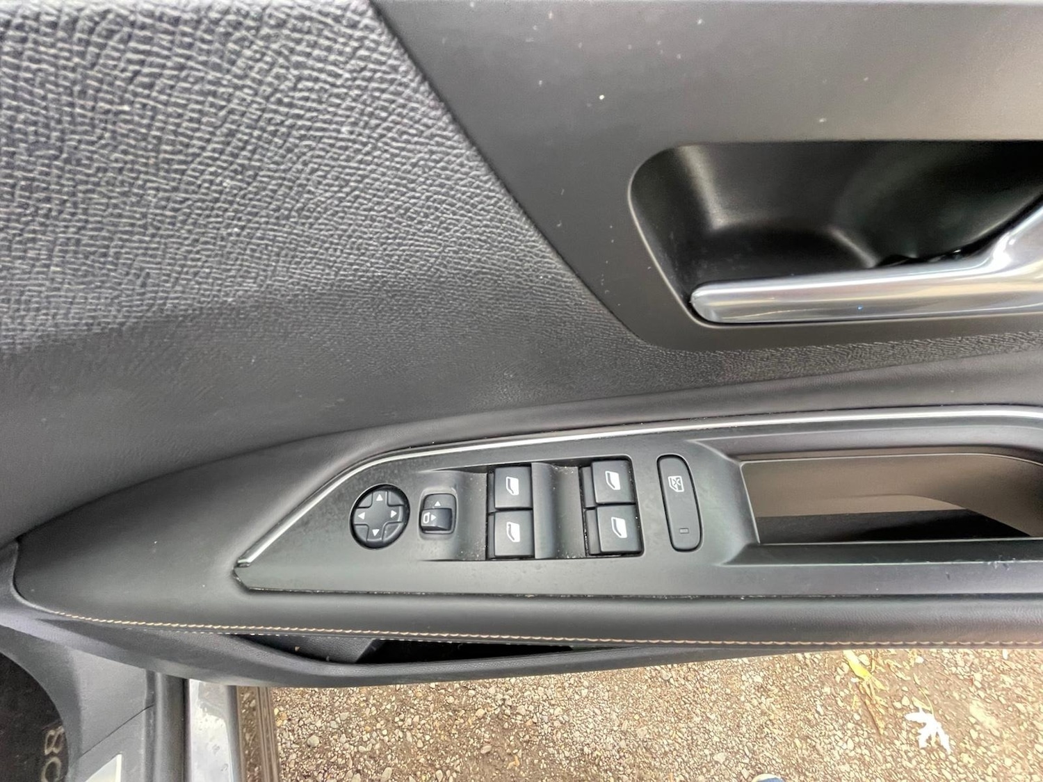 Used Peugeot 3008 2018 for sale - 76508552: Photo 17