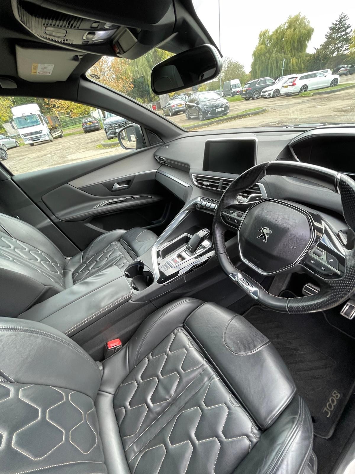 Used Peugeot 3008 2018 for sale - 76508552: Photo 9