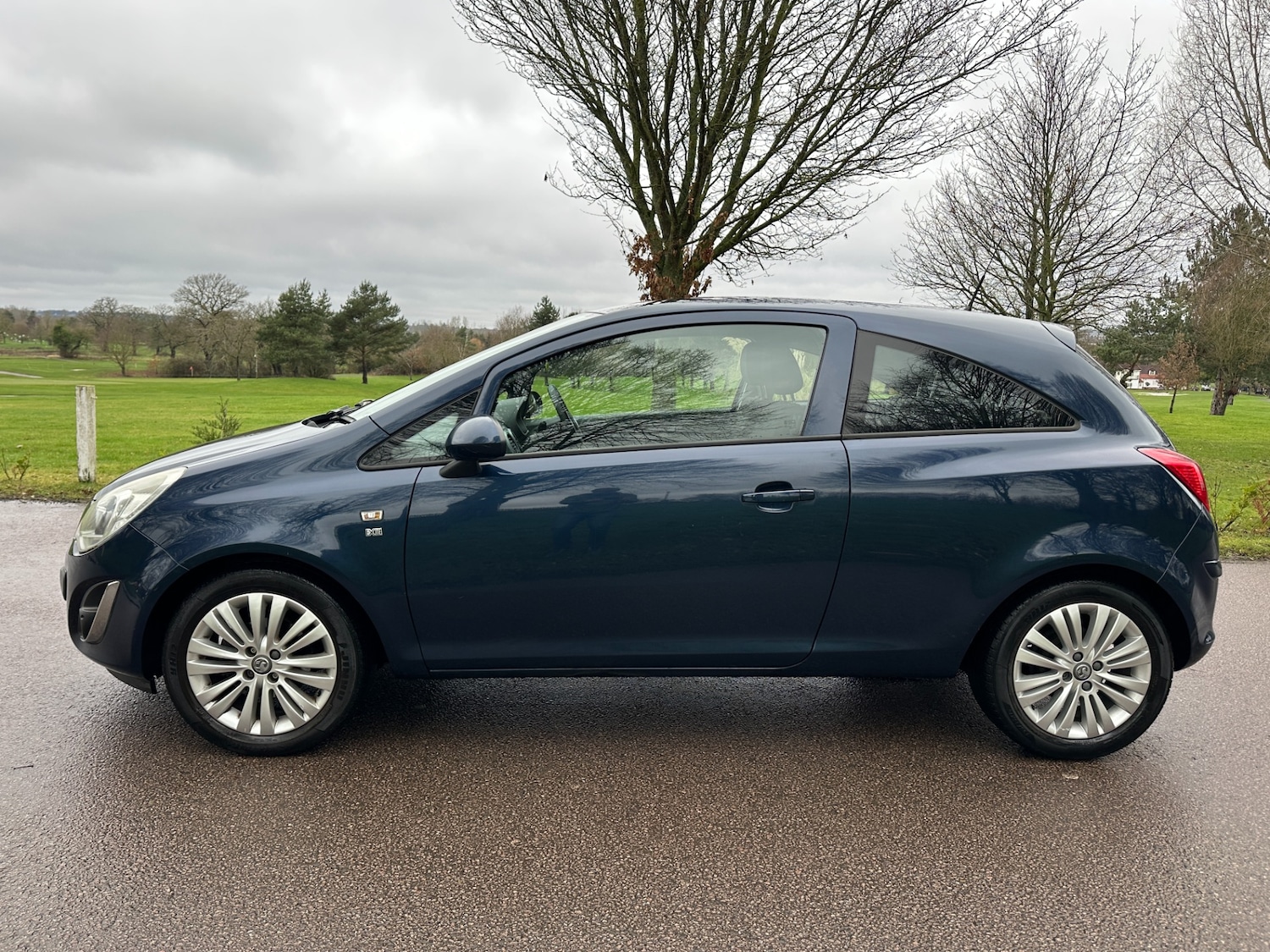 Used Vauxhall Corsa 2012 for sale - 77603765: Photo 3