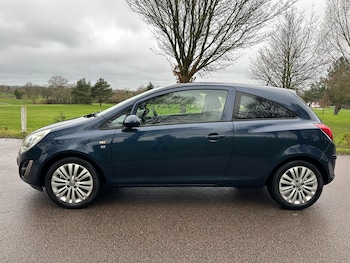 Used Vauxhall Corsa 2012 for sale - 77603765: Photo