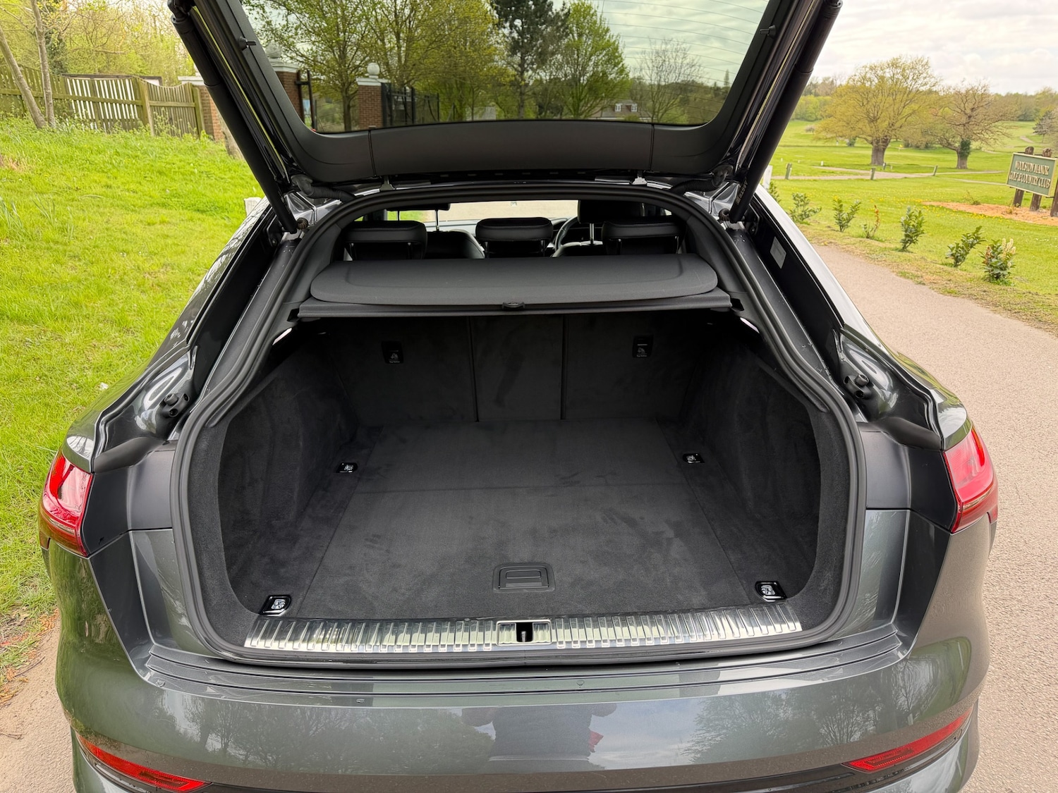 Used Audi e-tron 2021 for sale - 77675631: Photo 12