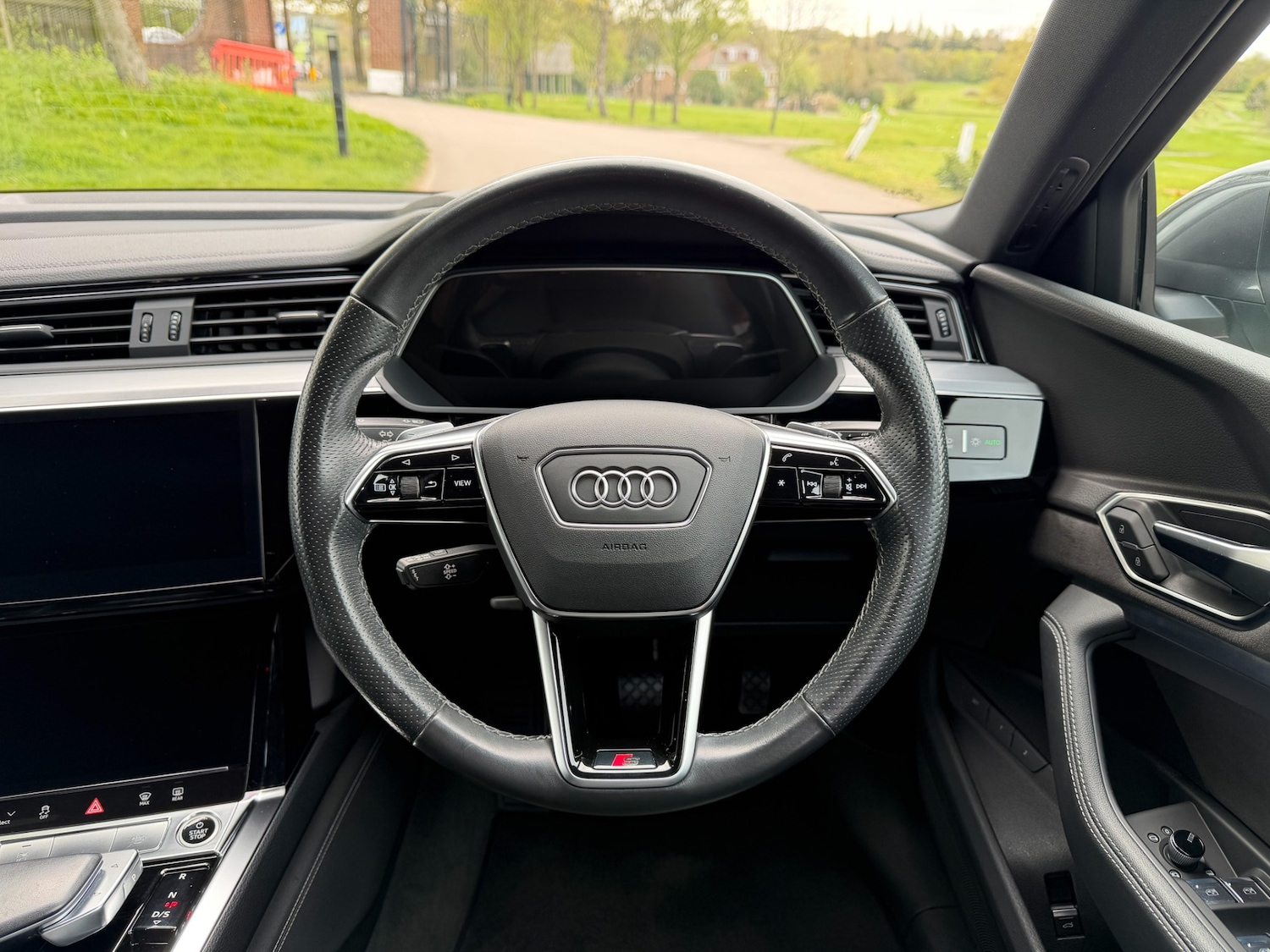 Used Audi e-tron 2021 for sale - 77675631: Photo 13