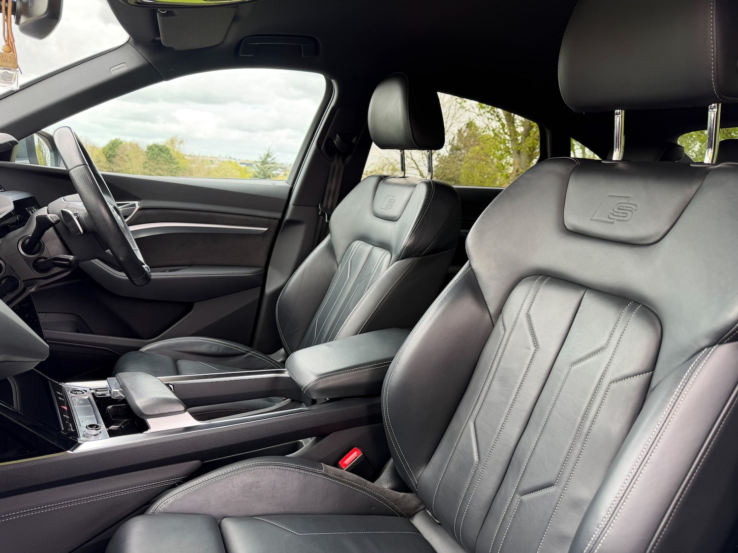 Used Audi e-tron 2021 for sale - 77675631: Photo 16