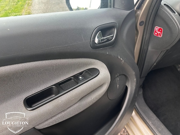 Used Citroen C3 Picasso 2012 for sale - 75689107: Photo 24