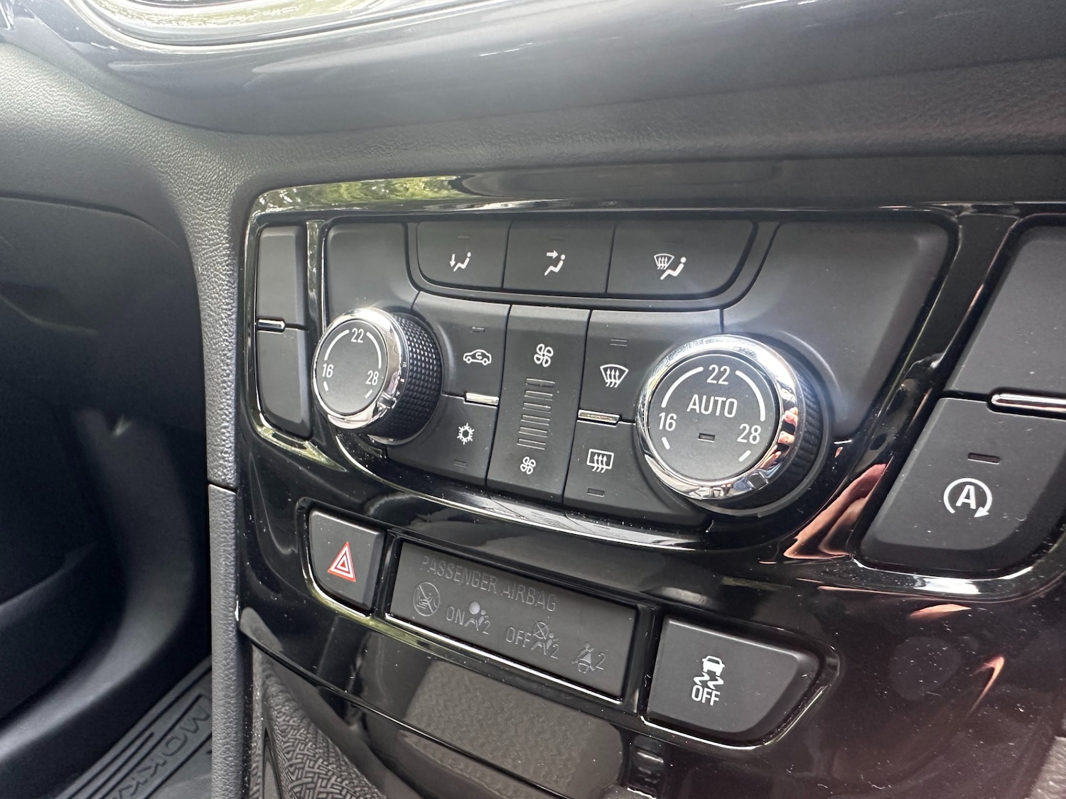 Used Vauxhall Mokka X 2019 for sale - 77812946: Photo 43