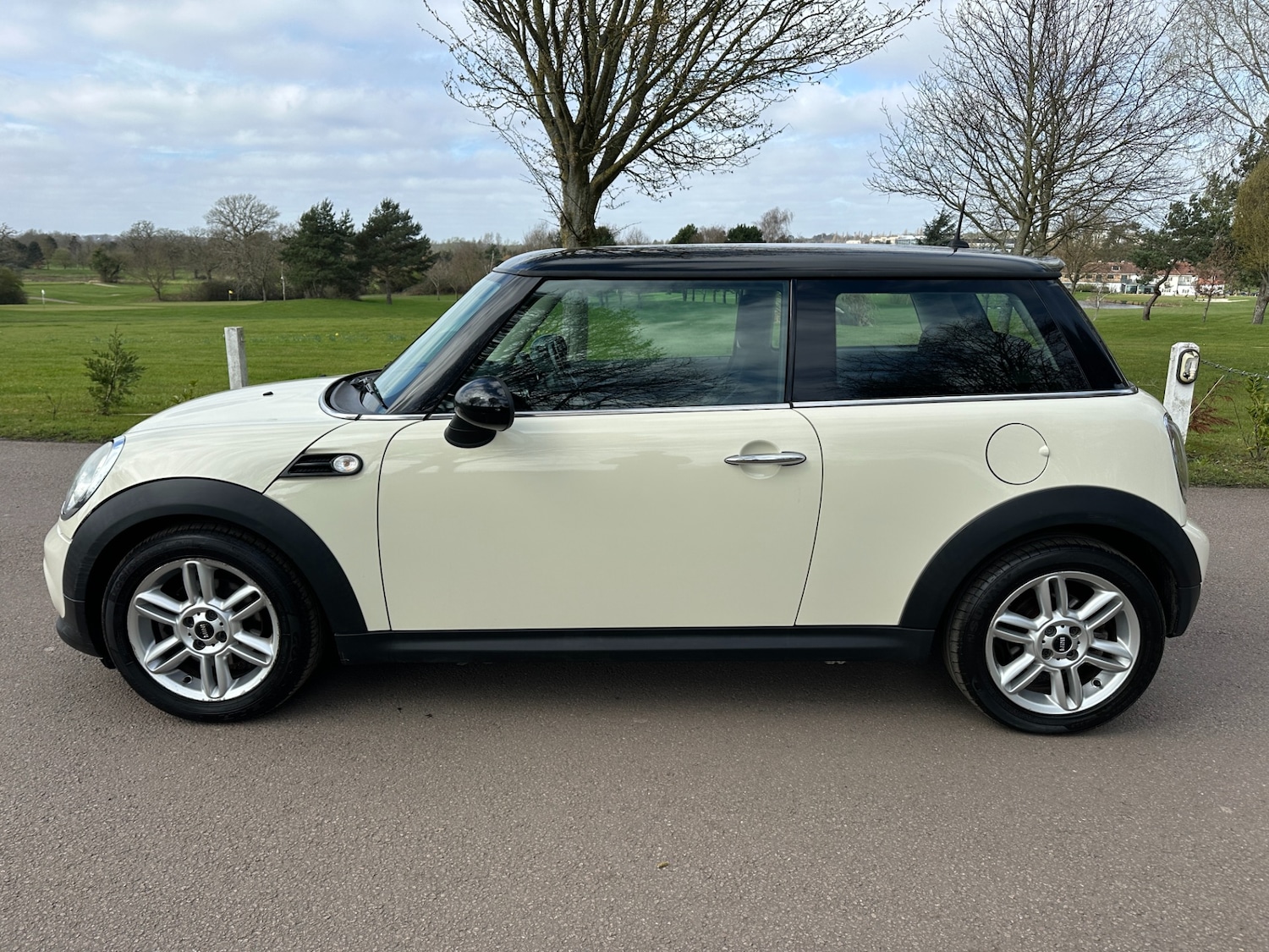 Used MINI Hatch 2010 for sale - 77916890: Photo 6