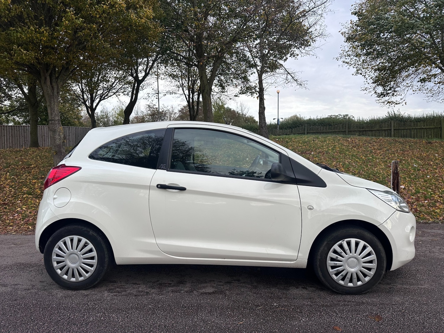 Used Ford Ka 2013 for sale - 76275965: Photo 2