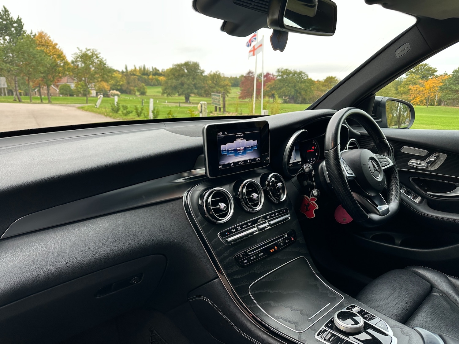 Used Mercedes-Benz GLC 2018 for sale - 76174401: Photo 10