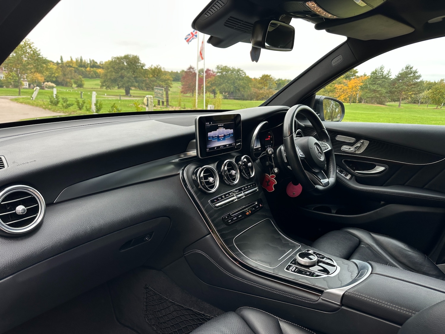 Used Mercedes-Benz GLC 2018 for sale - 76174401: Photo 11