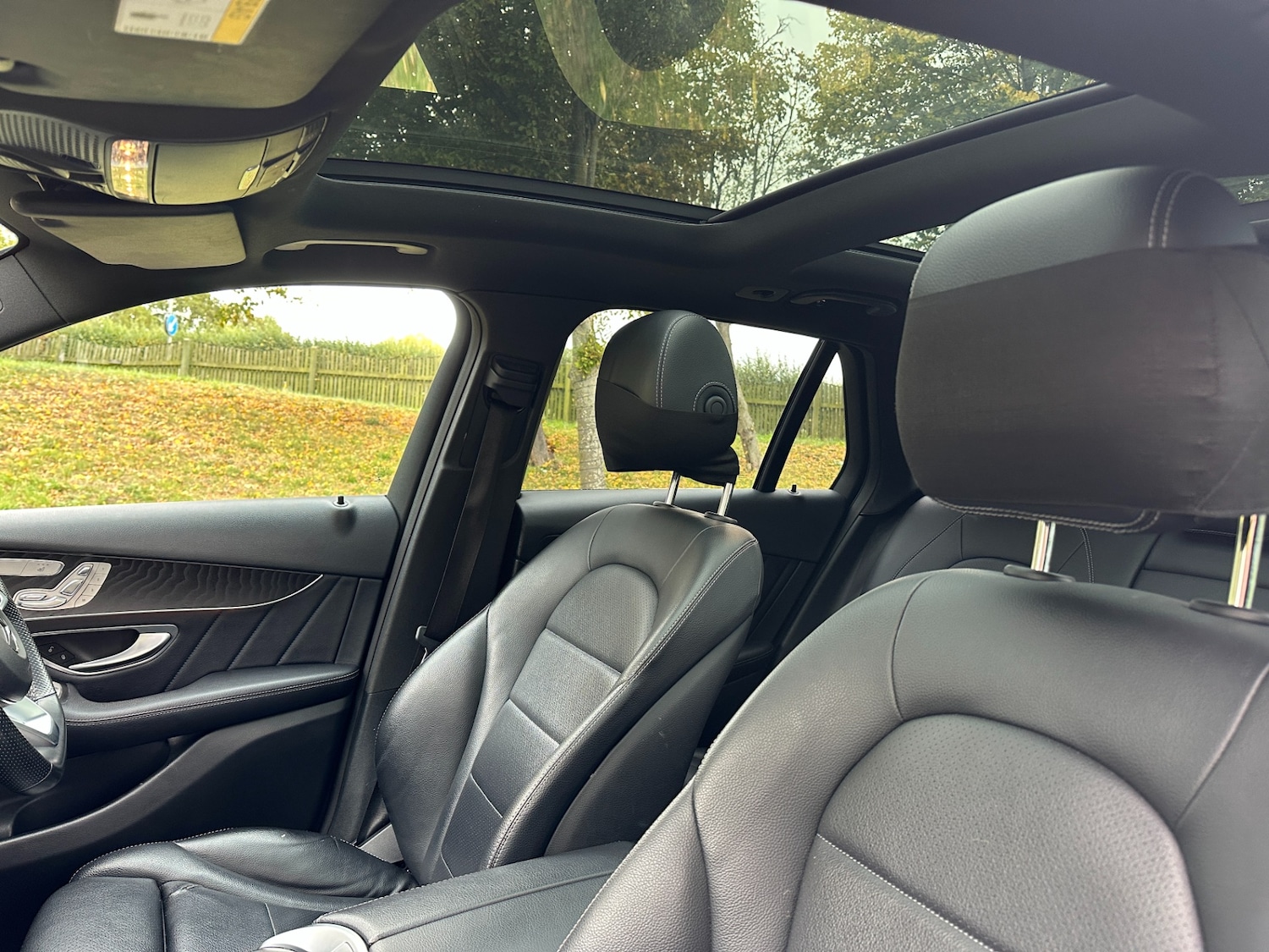 Used Mercedes-Benz GLC 2018 for sale - 76174401: Photo 18