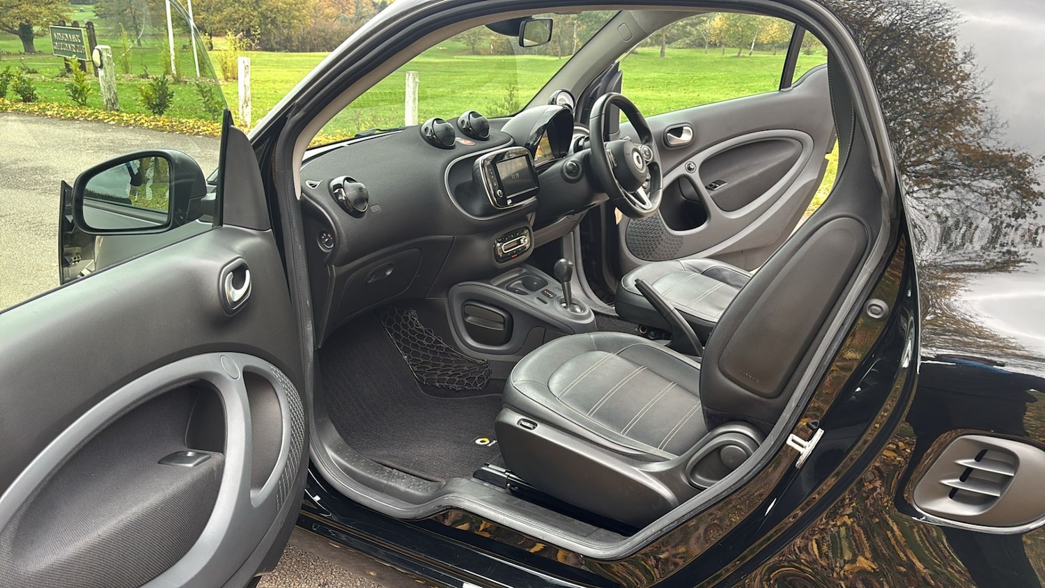 Used smart fortwo 2017 for sale - 76510499: Photo 15