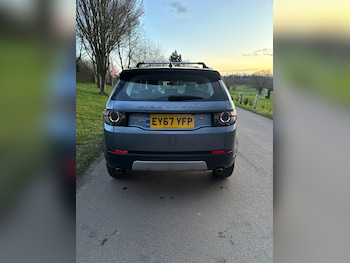 Used Land Rover Discovery Sport 2017 for sale - 77504399: Photo