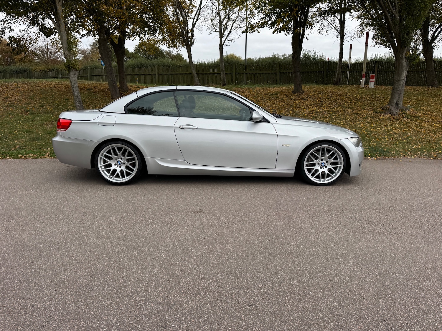 Used BMW 3 Series 2009 for sale - 76378818: Photo 2