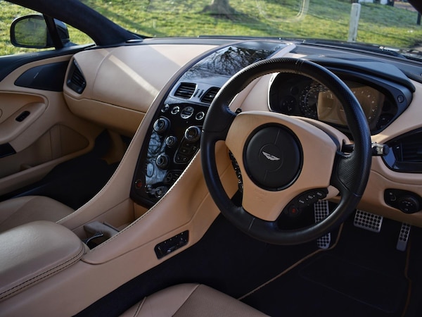 Used Aston Martin Vanquish 2013 for sale - 74073092: Photo 10