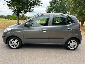 Used Hyundai i10 2010 for sale - 79333755: Photo