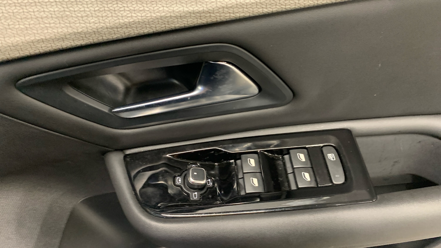 Used Citroen C5 X 2022 for sale - 77218078: Photo 23