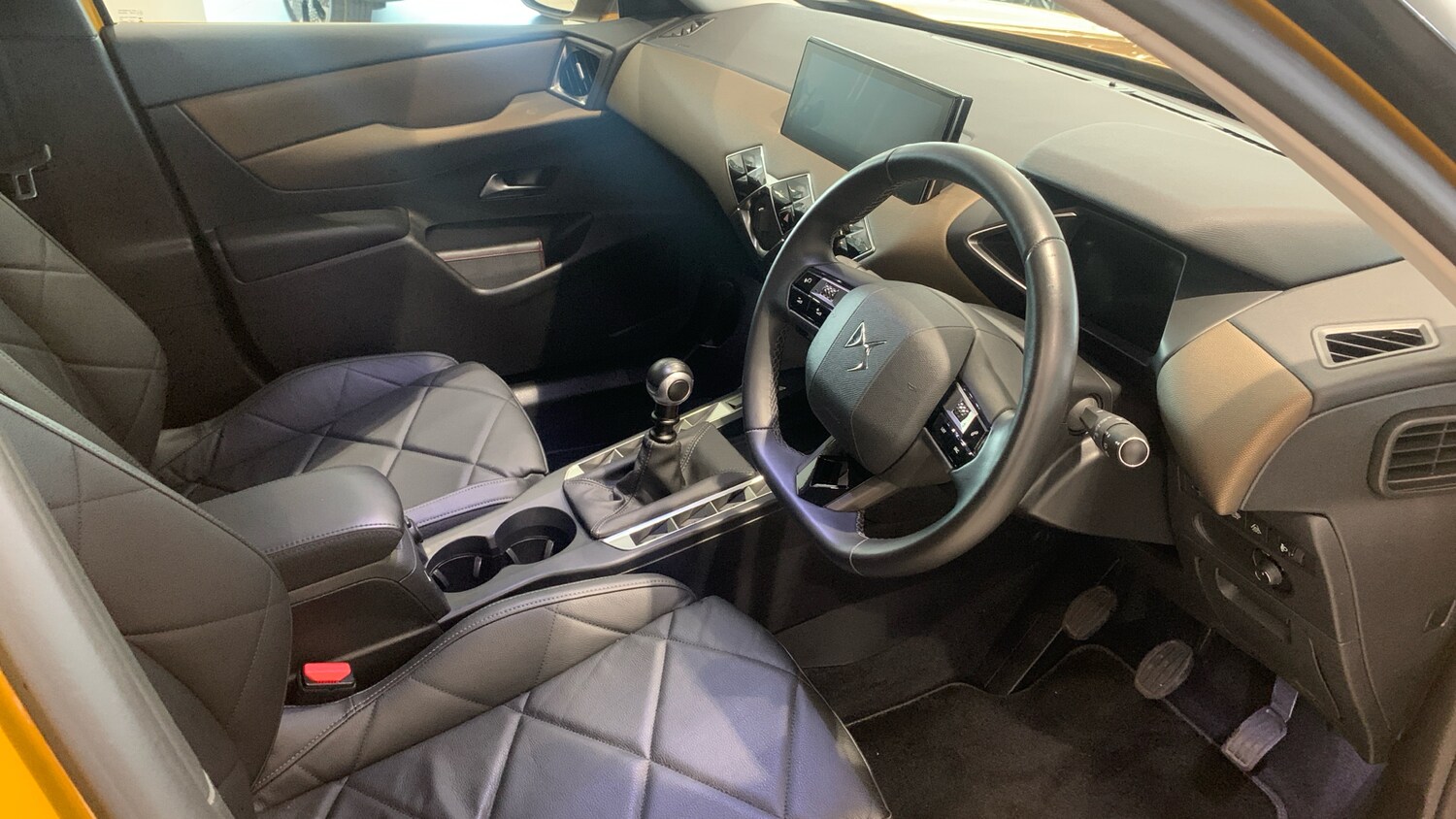 Used DS Automobiles DS 3 Crossback 2020 for sale - 75901296: Photo 11