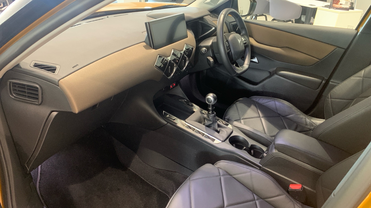 Used DS Automobiles DS 3 Crossback 2020 for sale - 75901296: Photo 12