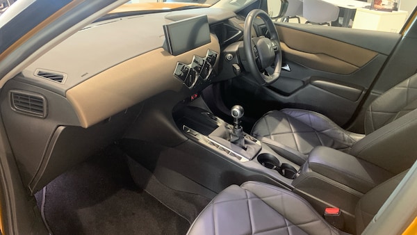 Used DS Automobiles DS 3 Crossback 2020 for sale - 75901296: Photo 12