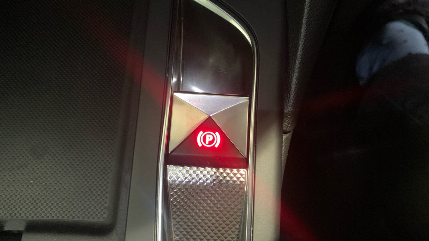 Used DS Automobiles DS 3 Crossback 2020 for sale - 75901296: Photo 21