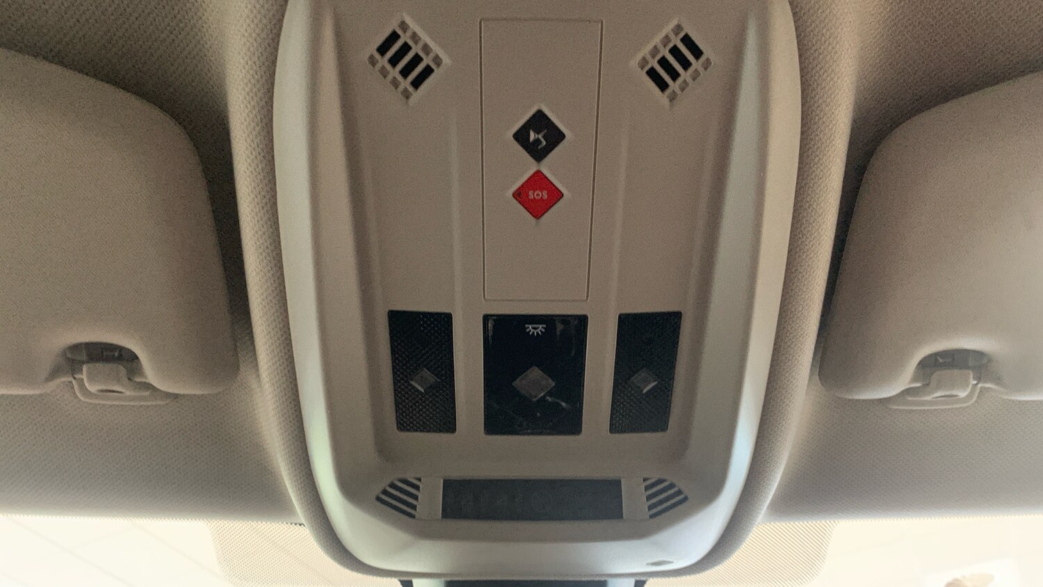 Used DS Automobiles DS 3 Crossback 2020 for sale - 75901296: Photo 39