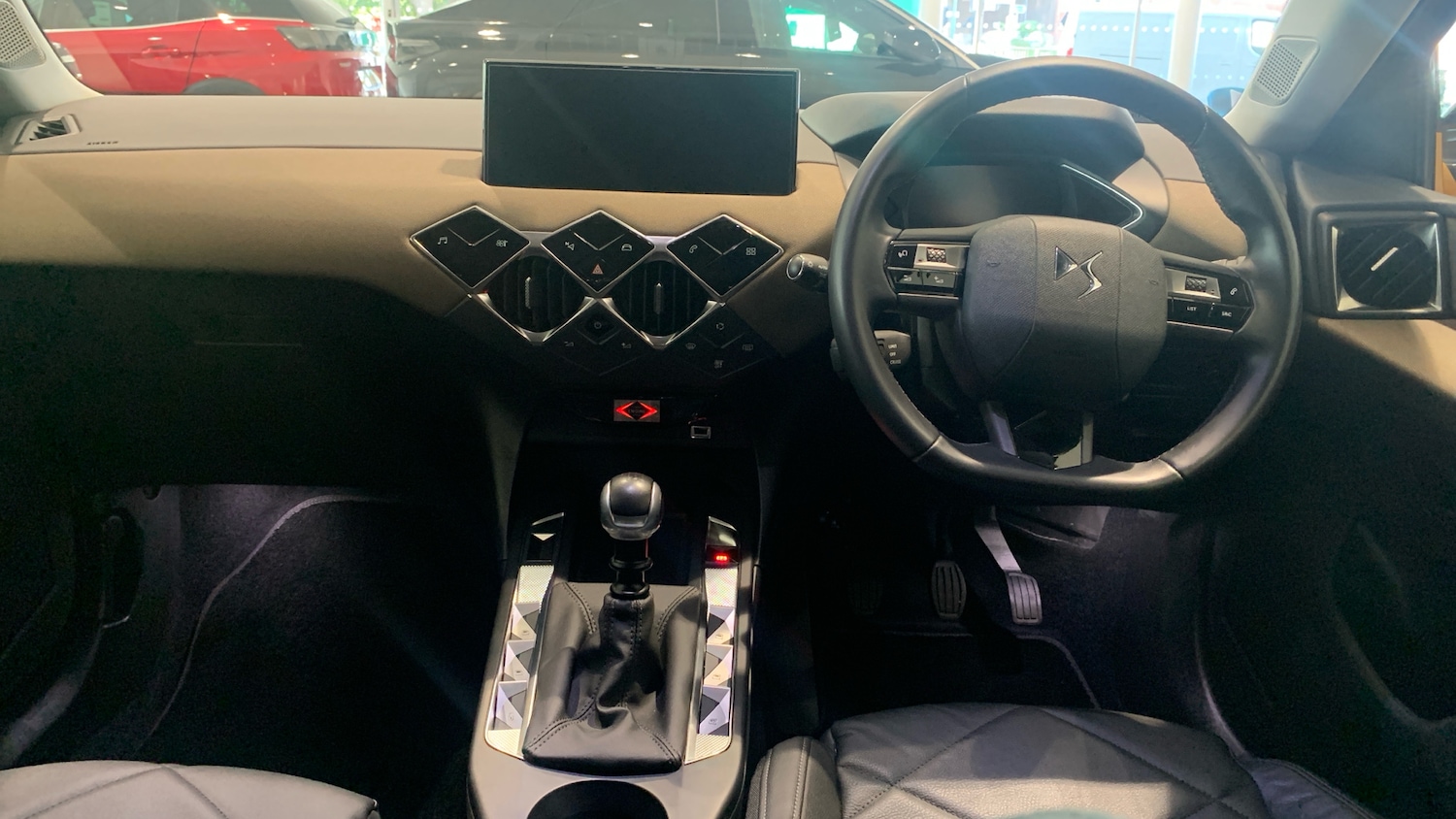 Used DS Automobiles DS 3 Crossback 2020 for sale - 75901296: Photo 4