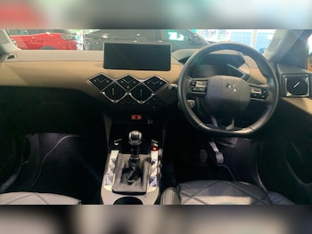 Used DS Automobiles DS 3 Crossback 2020 for sale - 75901296: Photo 4