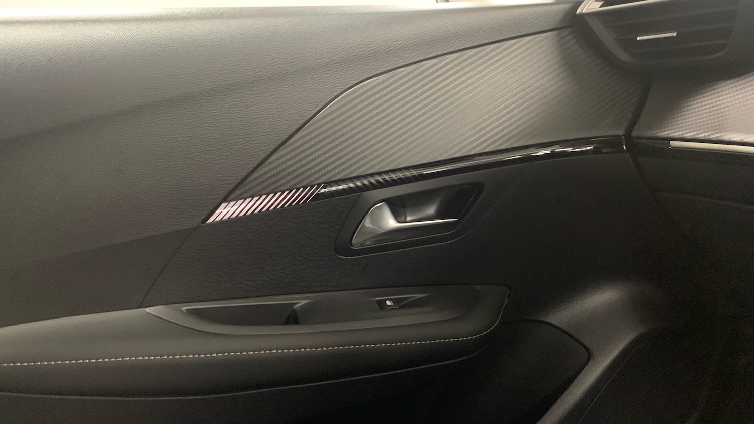 Used Peugeot 208 2024 for sale - 76608971: Photo 41