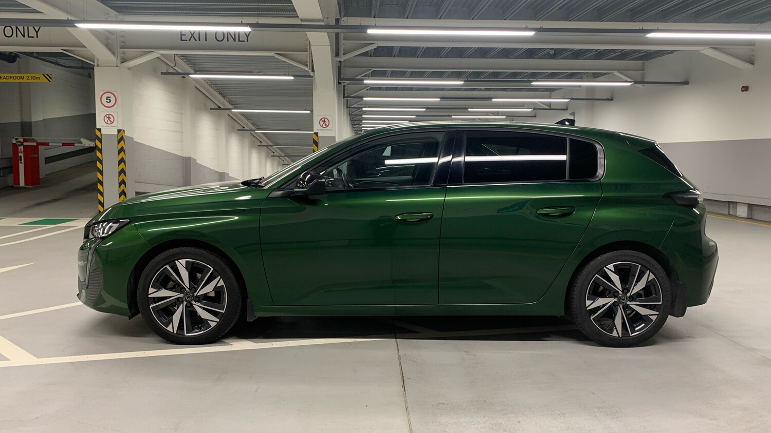 Used Peugeot 308 2023 for sale - 77994709: Photo 6