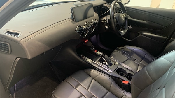 Used DS Automobiles DS 3 Crossback 2019 for sale - 76139403: Photo 12