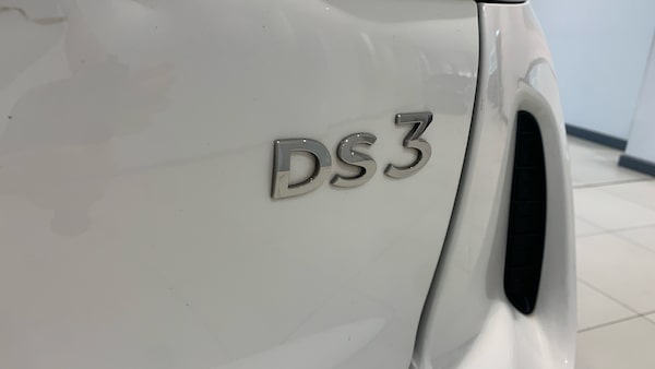 Used DS Automobiles DS 3 Crossback 2019 for sale - 76139403: Photo 44