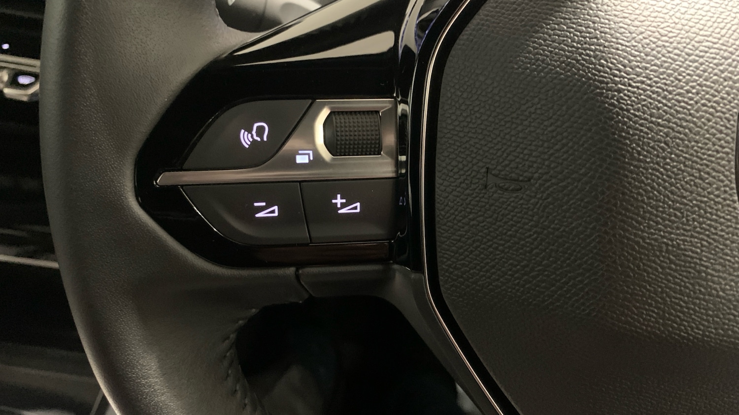 Used Peugeot 2008 2025 for sale - 76634736: Photo 24