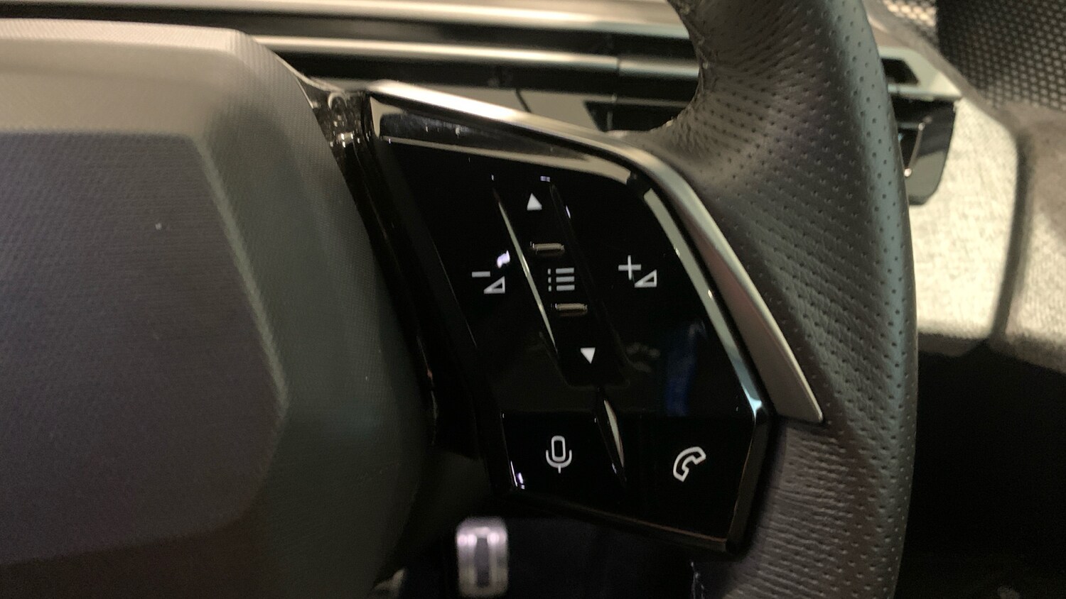 Used Peugeot 3008 2025 for sale - 76296652: Photo 24