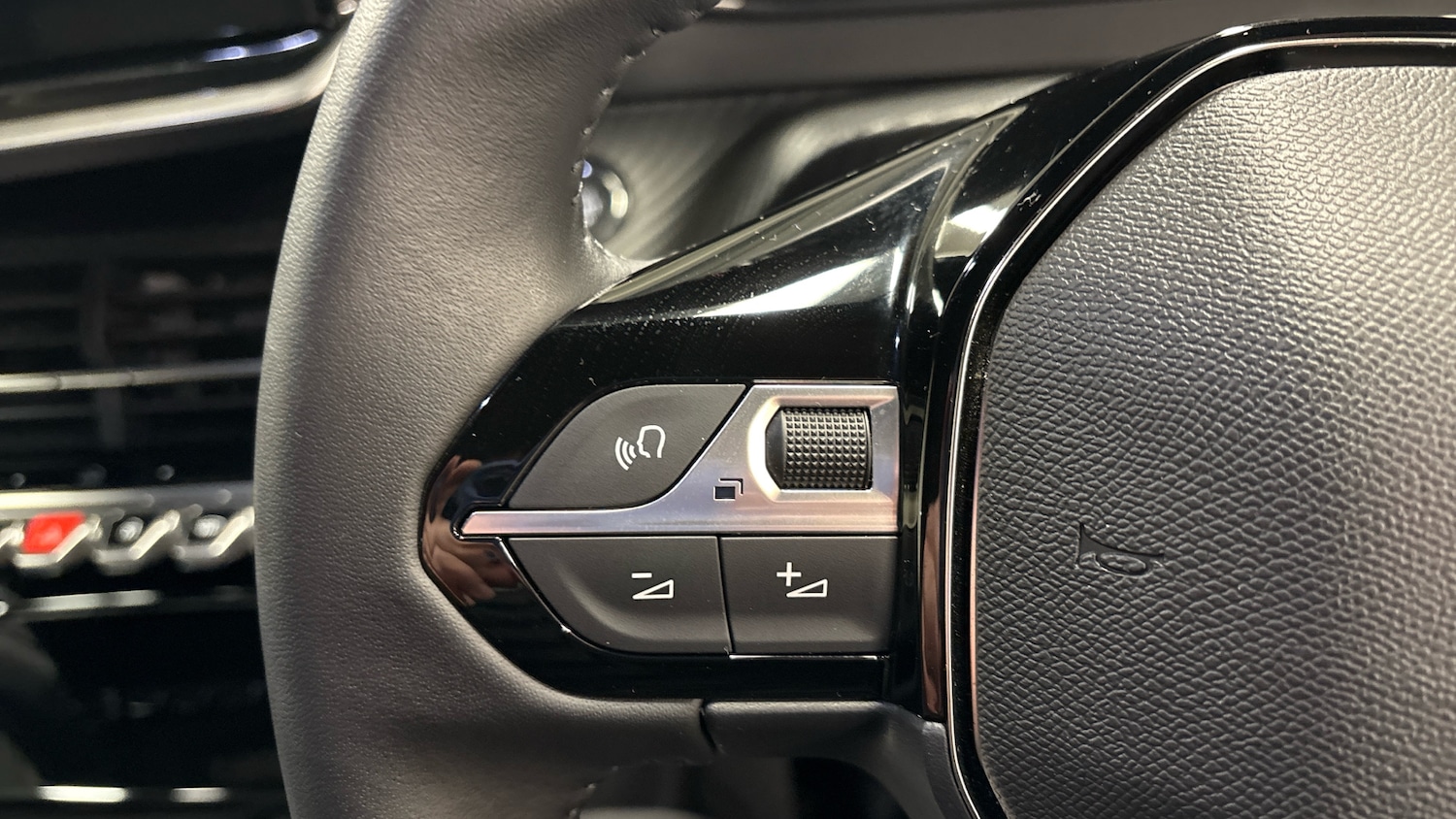 Used Peugeot 2008 2025 for sale - 76900059: Photo 23