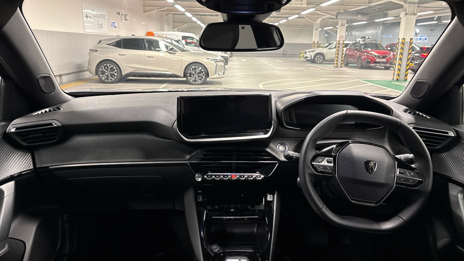 Used Peugeot 2008 2025 for sale - 76900059: Photo 4