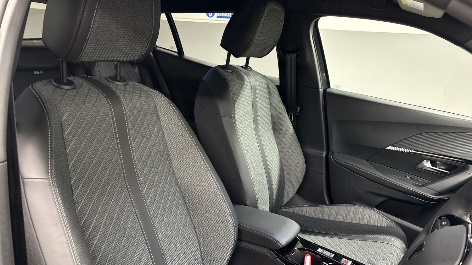 Used Peugeot 2008 2025 for sale - 76900059: Photo 41