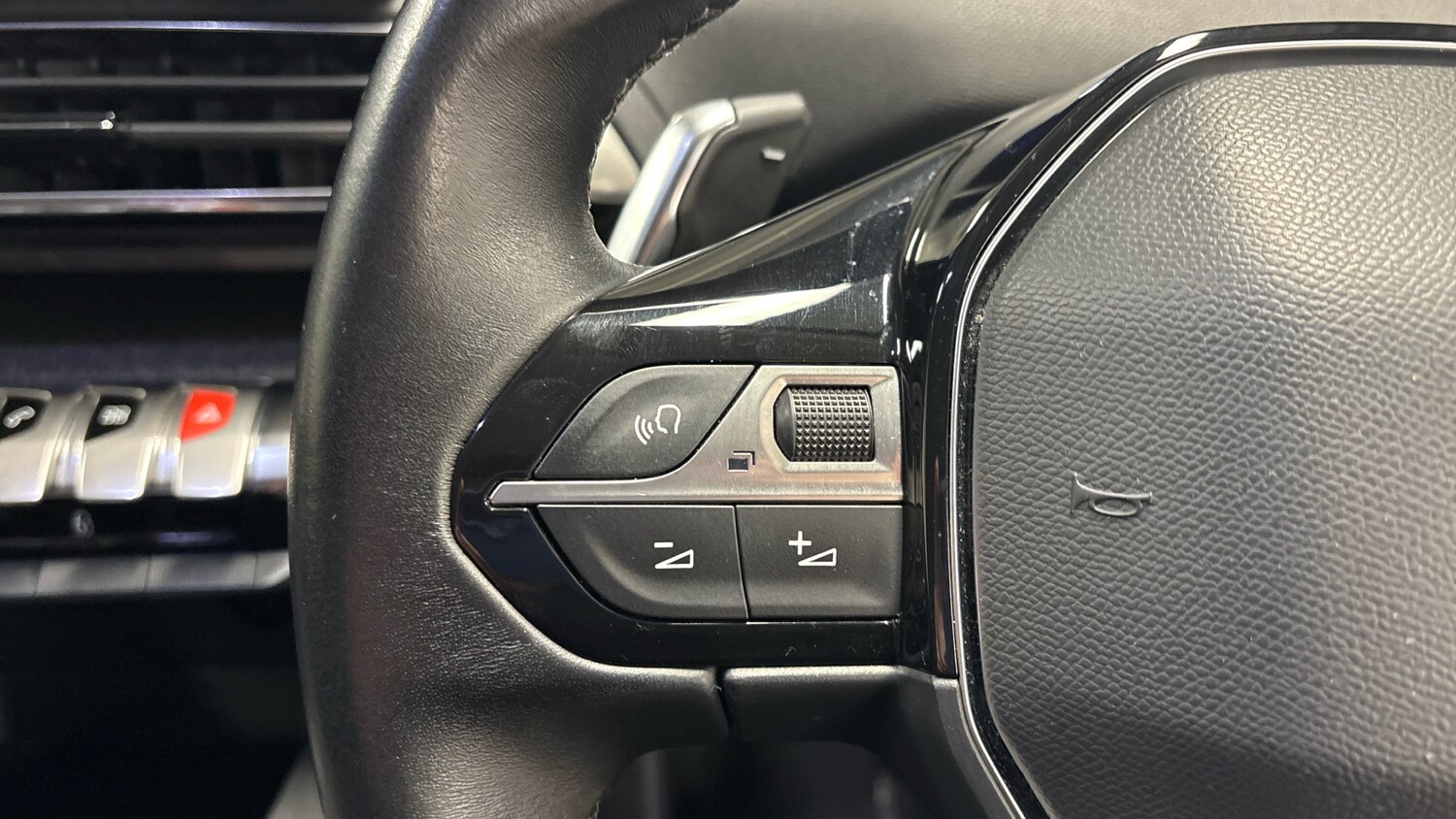 Used Peugeot 3008 2022 for sale - 77971219: Photo 23