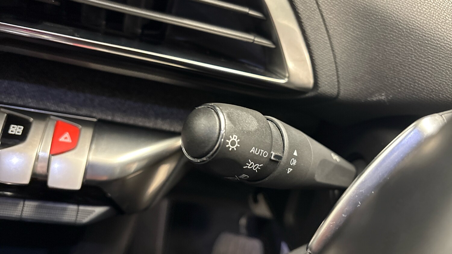 Used Peugeot 3008 2022 for sale - 77971219: Photo 27