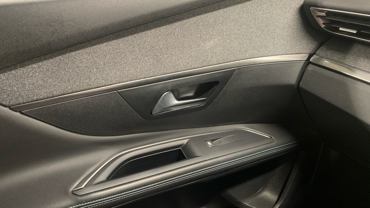 Used Peugeot 5008 2022 for sale - 76285226: Photo 41