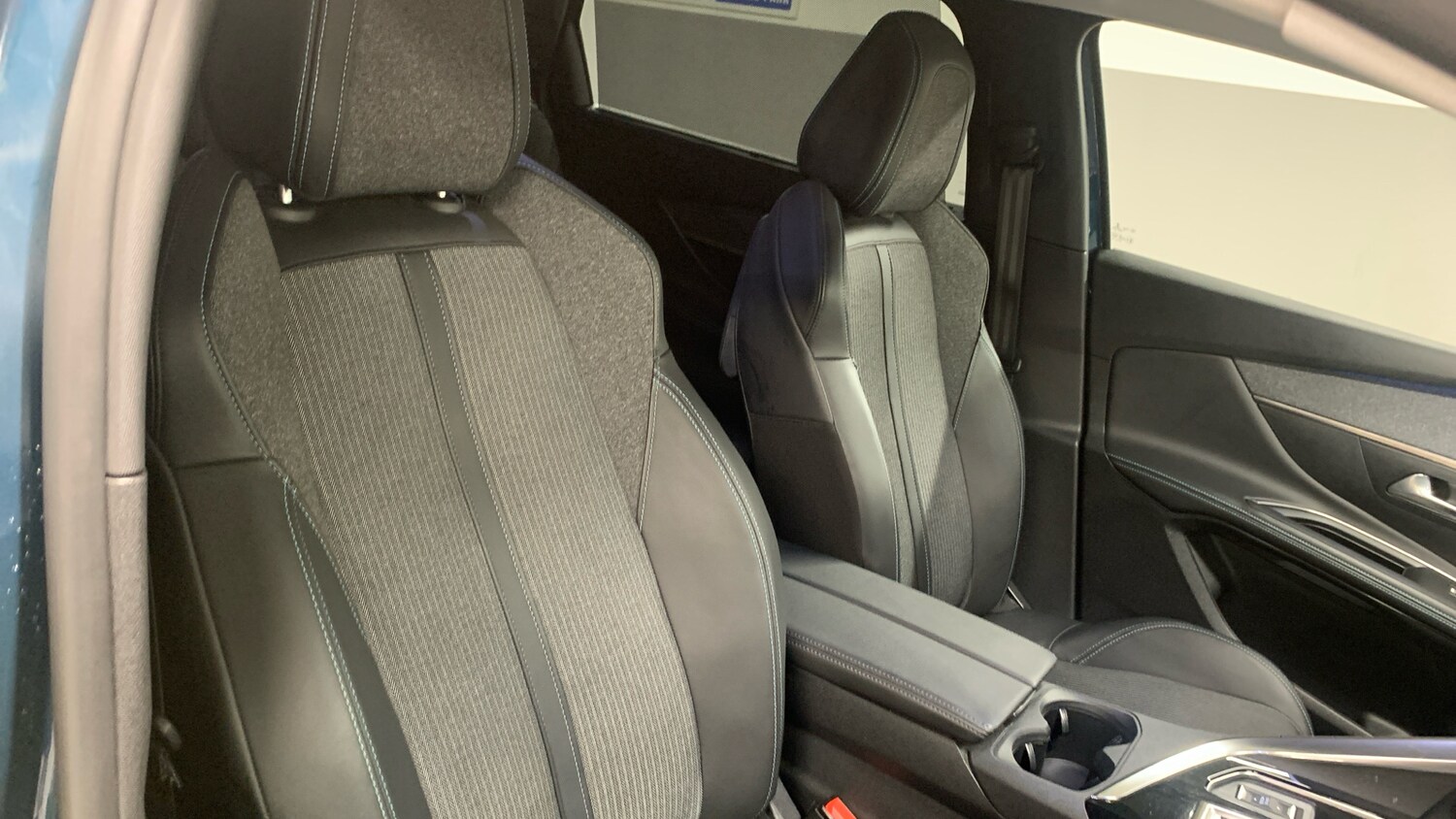 Used Peugeot 5008 2022 for sale - 76285226: Photo 42