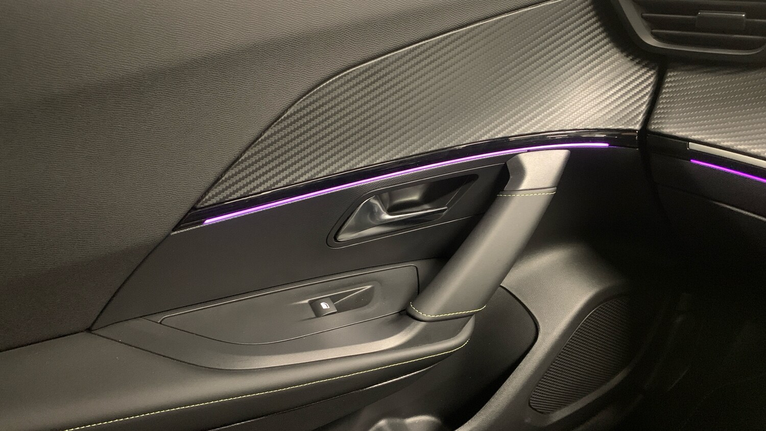 Used Peugeot 2008 2024 for sale - 76433825: Photo 40