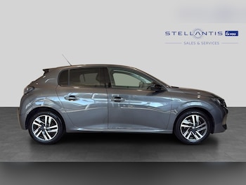 Used Peugeot 208 2023 for sale - 79534219: Photo