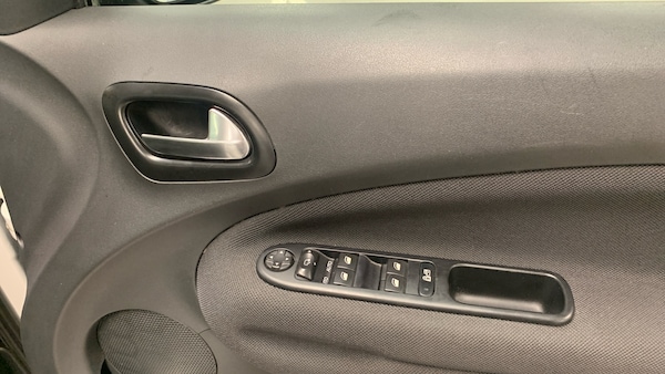 Used Citroen C3 Picasso 2017 for sale - 76168056: Photo 22