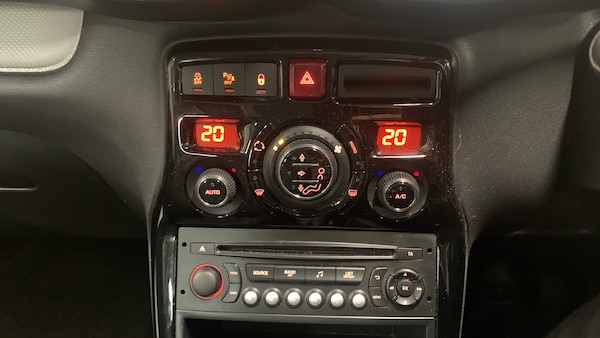 Used Citroen C3 Picasso 2017 for sale - 76168056: Photo 29