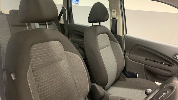 Used Citroen C3 Picasso 2017 for sale - 76168056: Photo 38