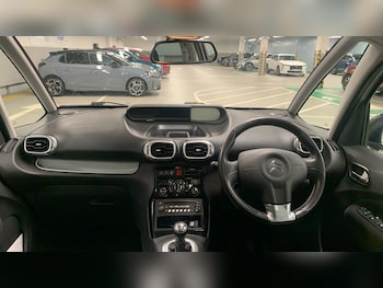 Used Citroen C3 Picasso 2017 for sale - 76168056: Photo