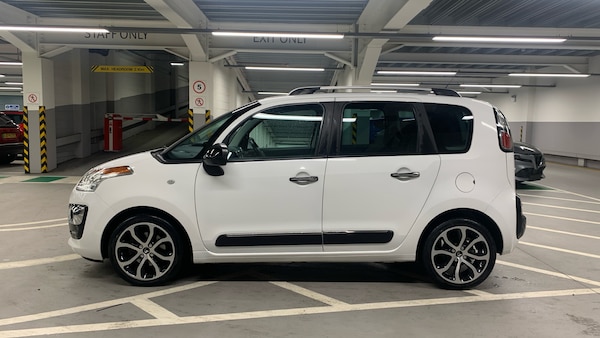 Used Citroen C3 Picasso 2017 for sale - 76168056: Photo 6