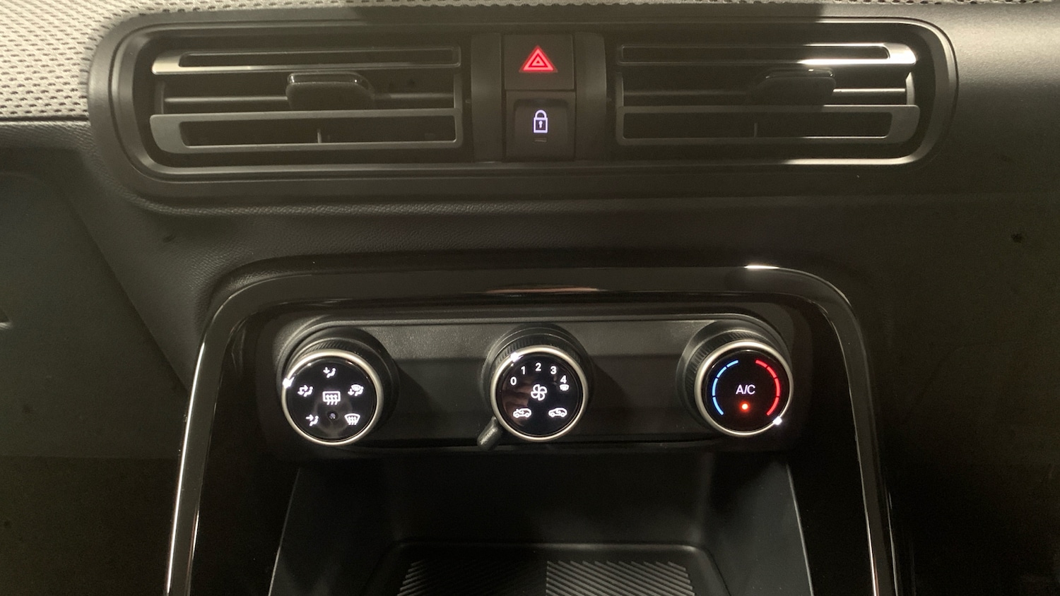 Used Citroen C3 2025 for sale - 76586396: Photo 38