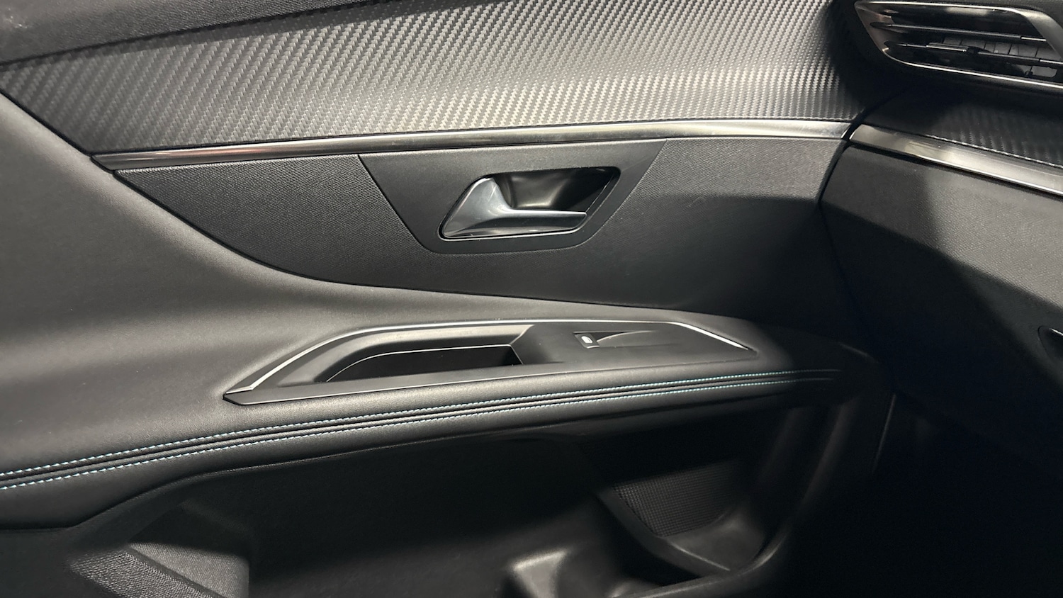 Used Peugeot 3008 2024 for sale - 77457157: Photo 41